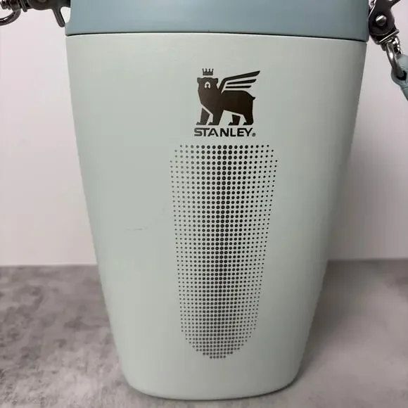 Stanley 1913 23 fl oz. Cross Bottle in the Mist Quartz Insulated Stainless Steel - Picture 5 of 16